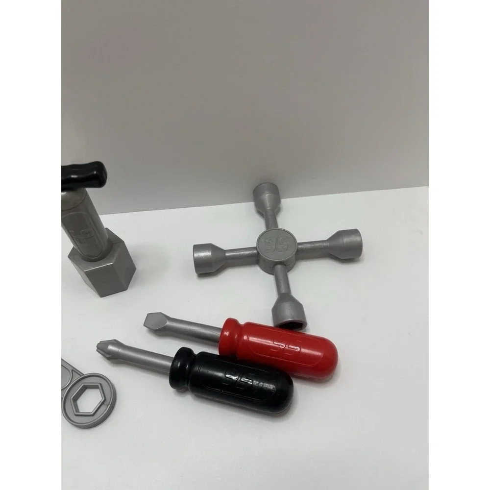 Lightning McQueen 95 Race Car Replacement Tools Set Of 5